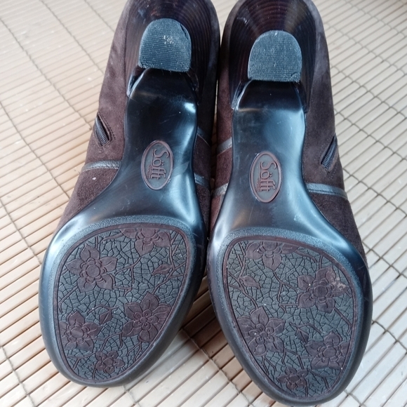 Sofft women's brown suede side zip ankle boots. 3" heel. Sz 8.5M. 234pm - Picture 10 of 11